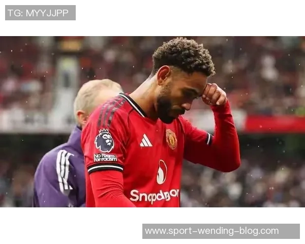 曼联计划四倍薪水续约梅努现周薪仅25万引关注